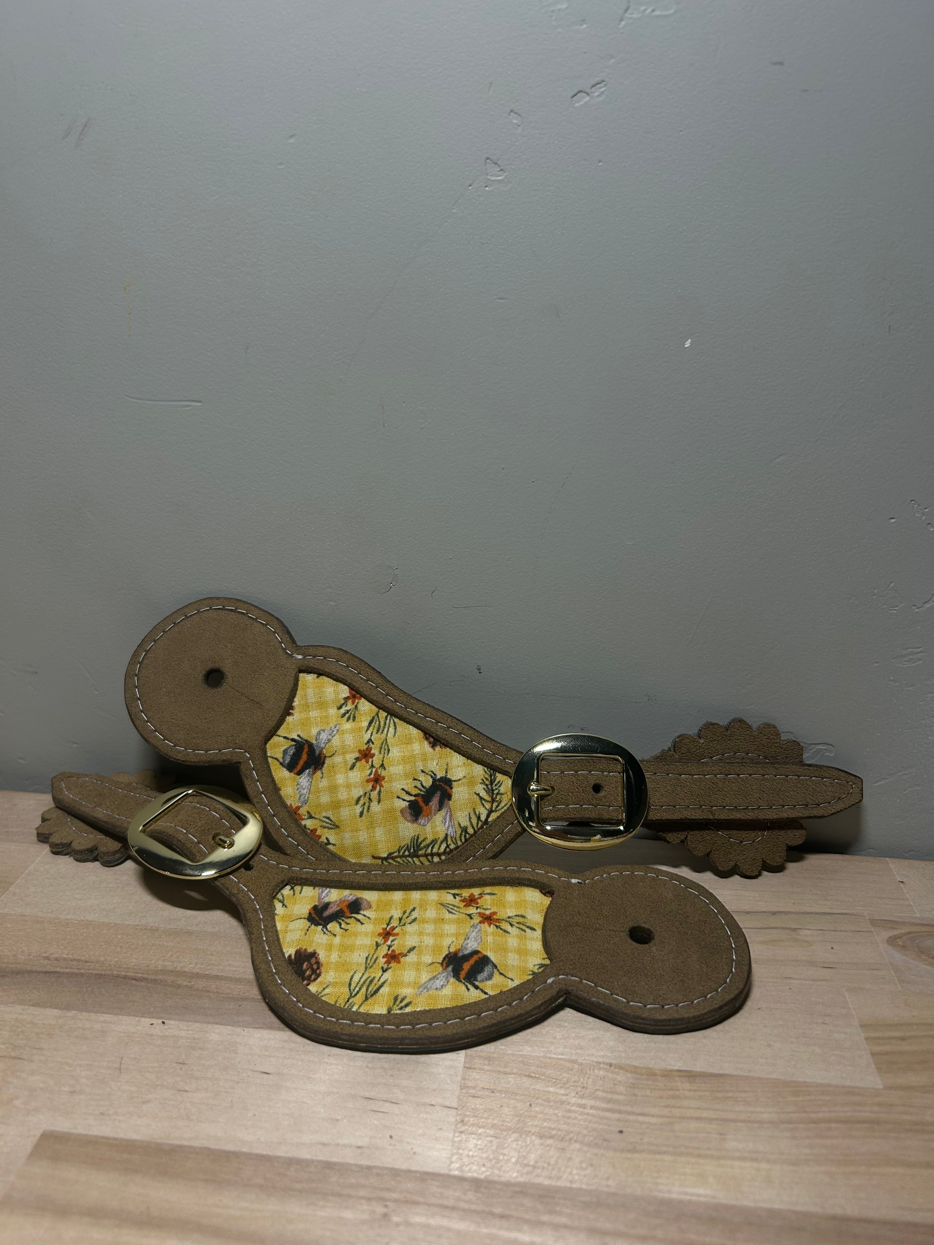 Bee Bib Style SpurStraps