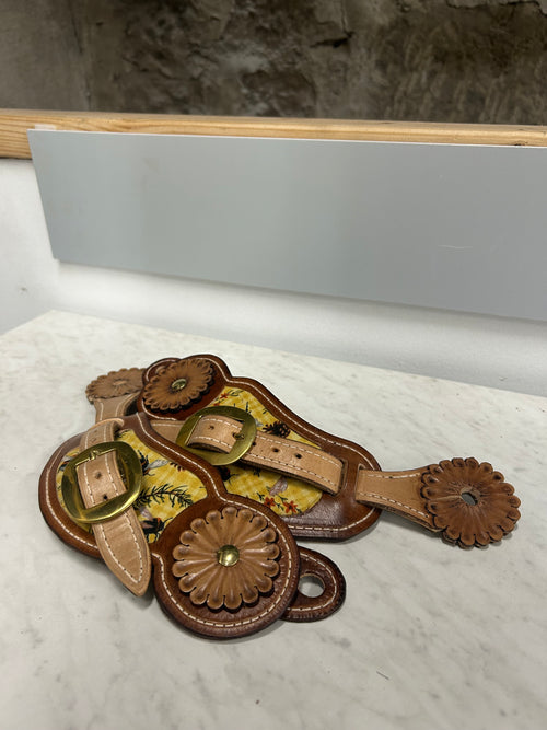 Buckaroo Bees SpurStraps