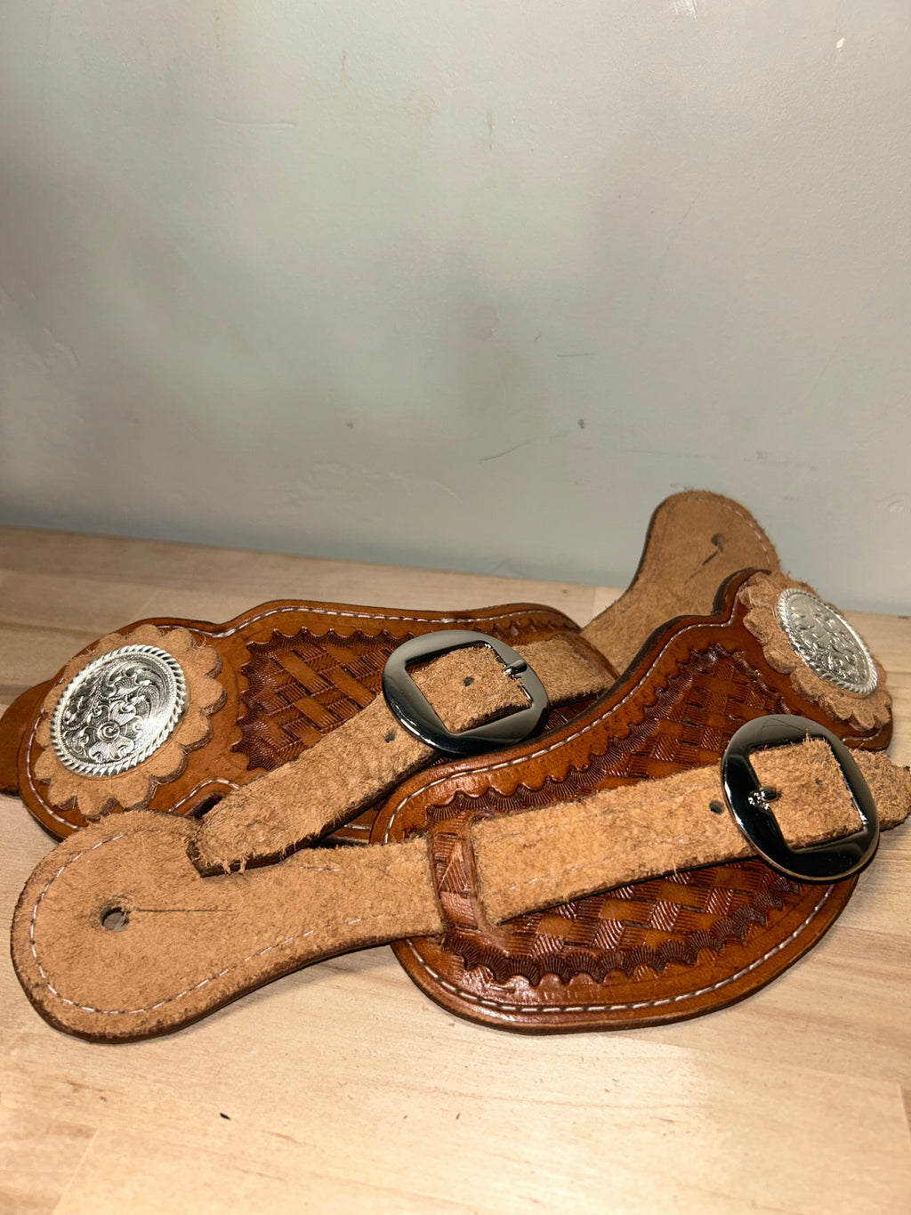 Buckaroo Half Roughout Spur Straps