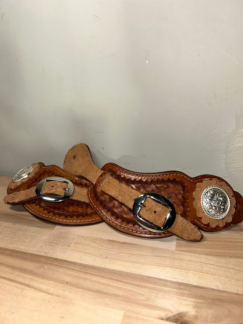 Buckaroo Half Roughout Spur Straps