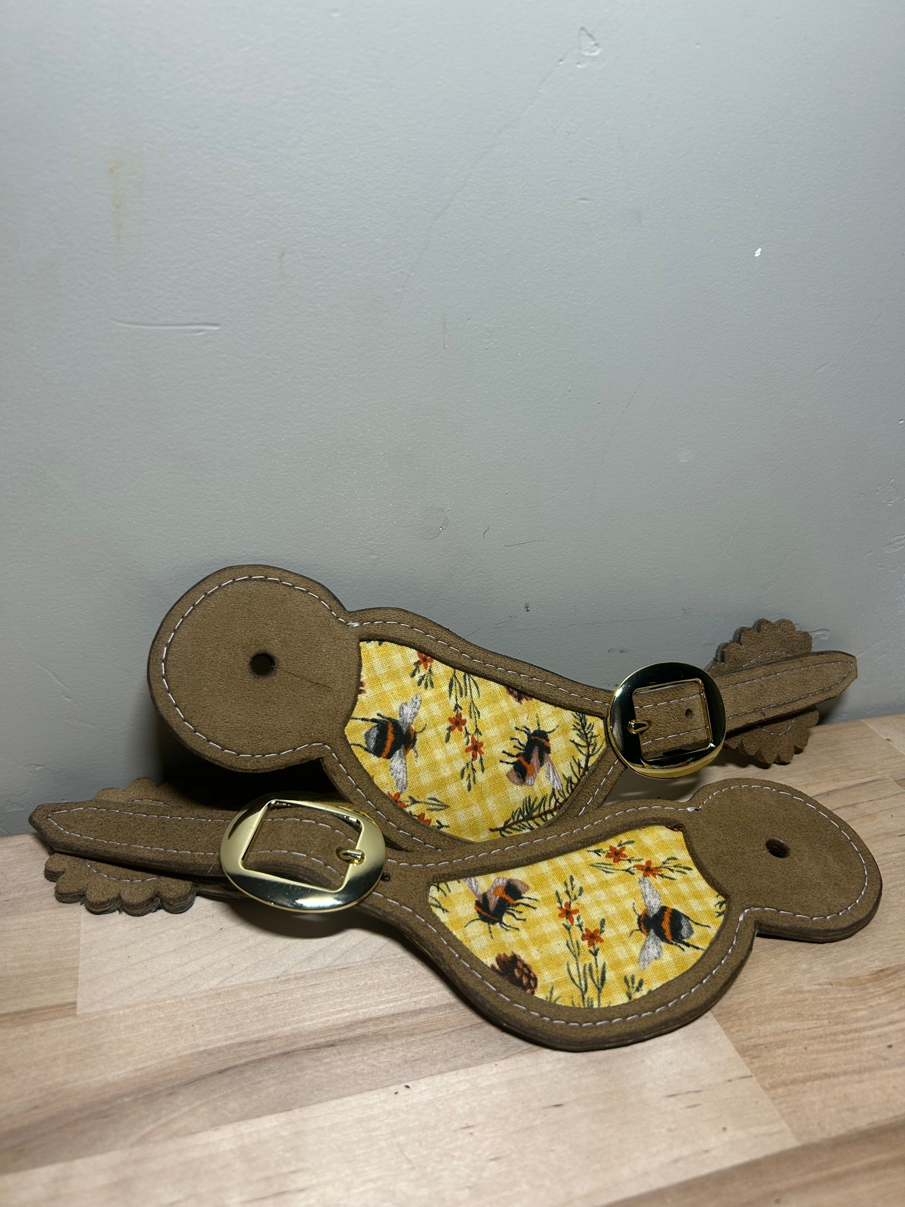 Bee Bib Style SpurStraps