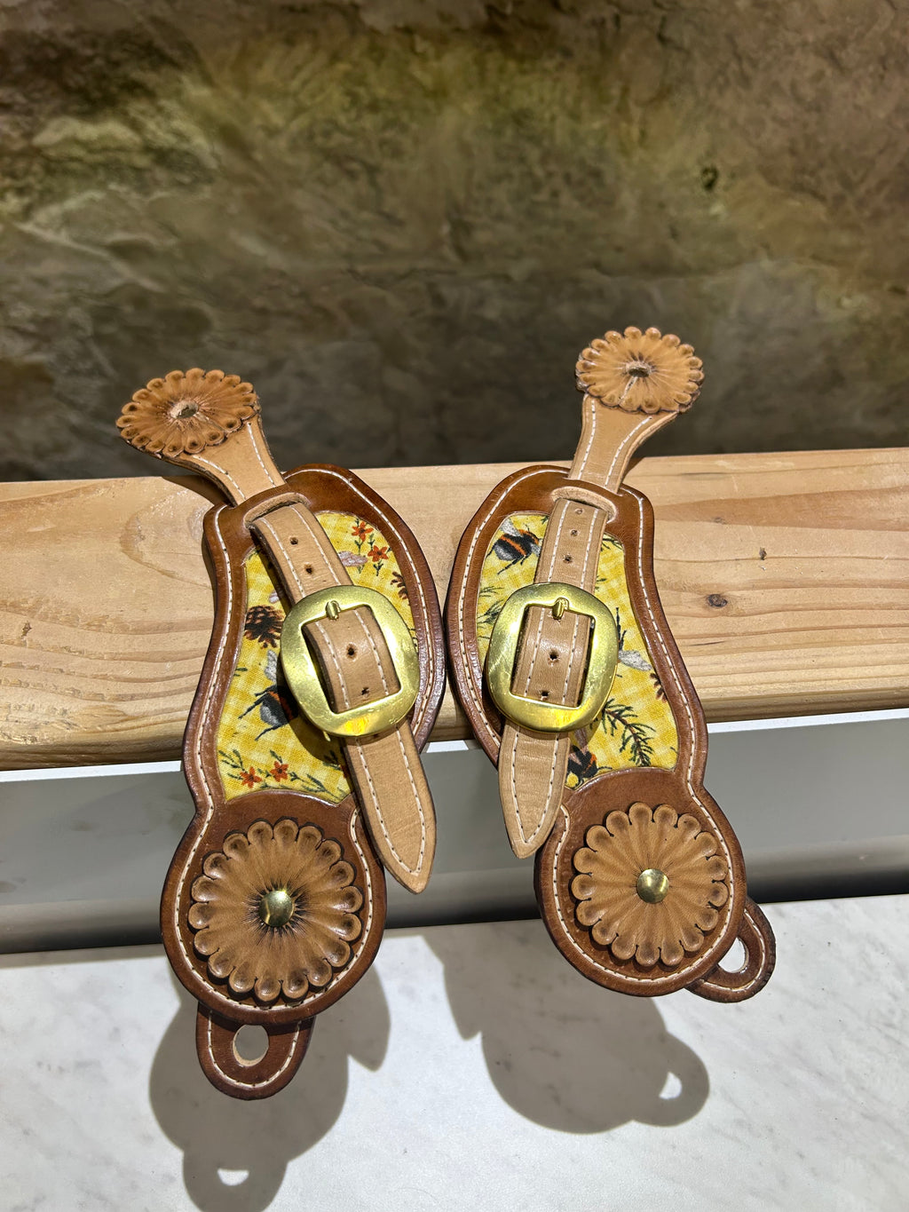 Buckaroo Bees SpurStraps