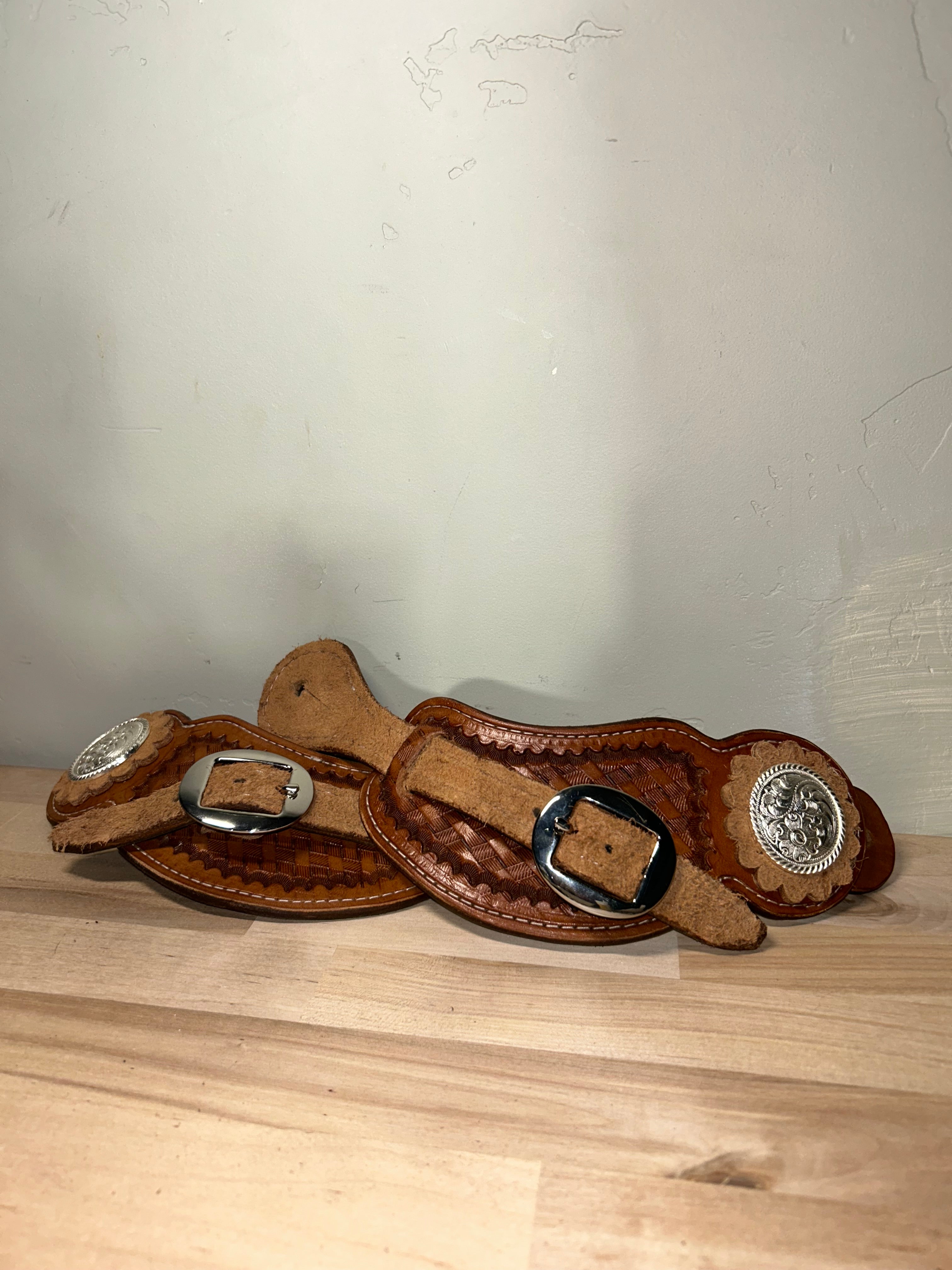 Buckaroo Half Roughout Spur Straps